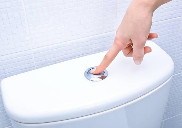 toilet doorspoelen, sanitaire installaties controleren